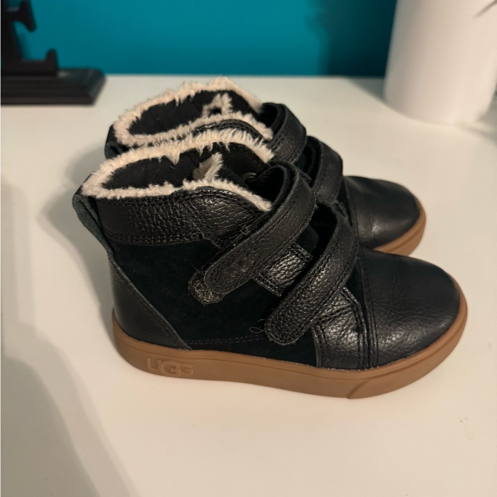 UGG toddler boots size 9